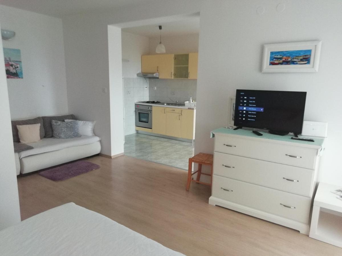 Feel Good Apartment Banjol